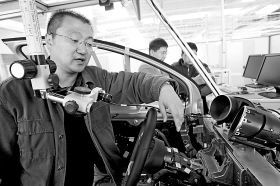 機(jī)器人有只透視眼(圖)