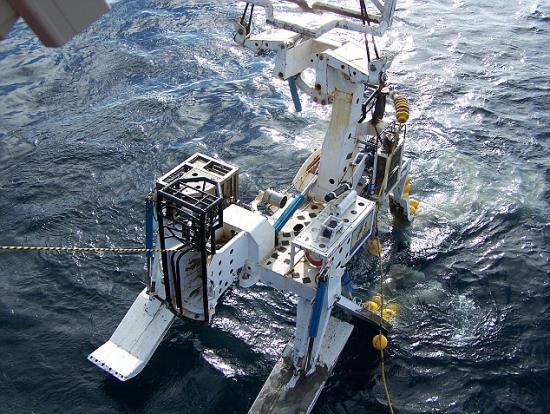 揭秘英國超高速海底光纜：準確位置屬機密(圖)